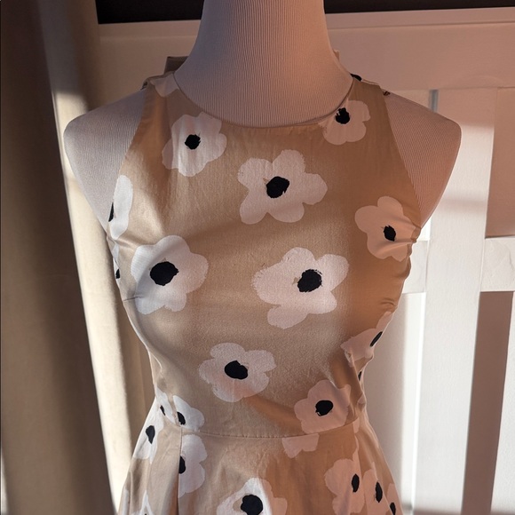 💕 Kate Spade Cream and Black Floral Midi Dress - Picture 2 of 9